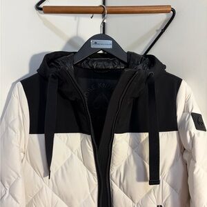 Moose Knuckles Jaillante Long Quilted Parka (White & Black)